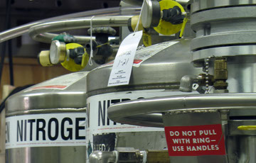 CryoCircuits Component Testing Equipment: Liquid Nitrogen Tanks